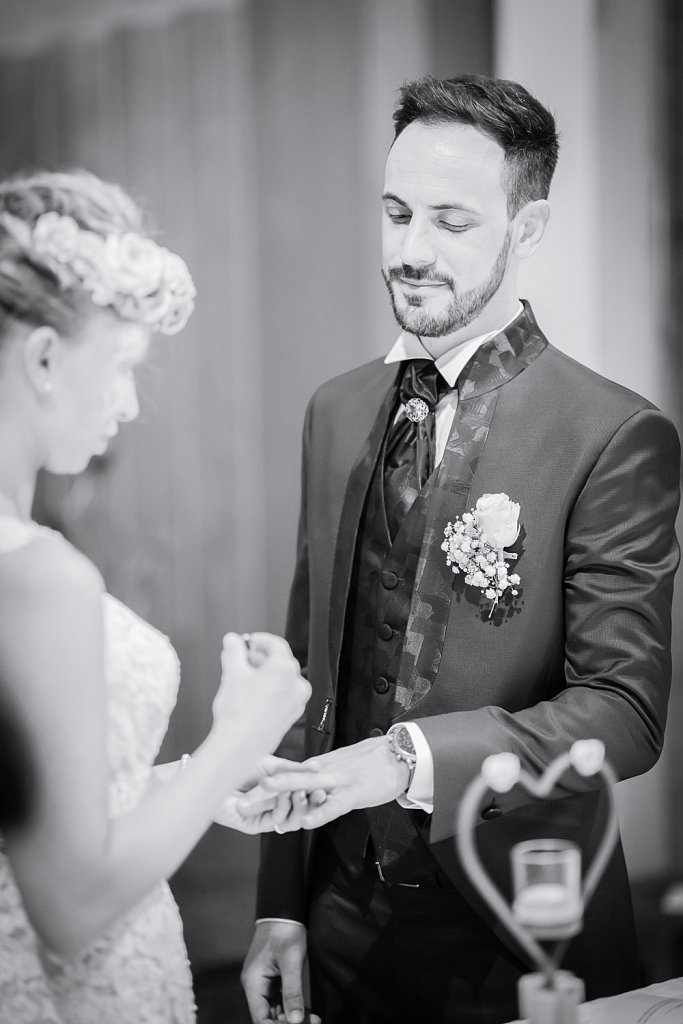 2018-08-31-Florian-Umbrecht-Hochzeitsfotografie-Zuerich-Chiara-und-Andrea-0306.jpg
